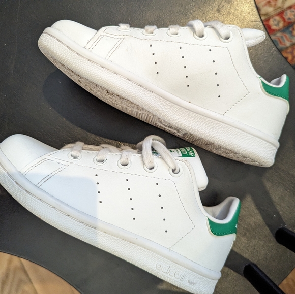 Kids 12 Stan Smith Adidas sneakers - Picture 2 of 4